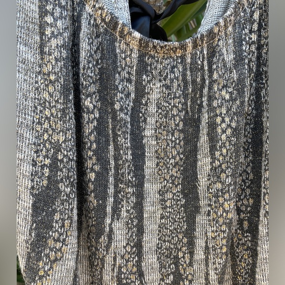 One of a Kind Black&White Leopard/Zebra print - Picture 9 of 10